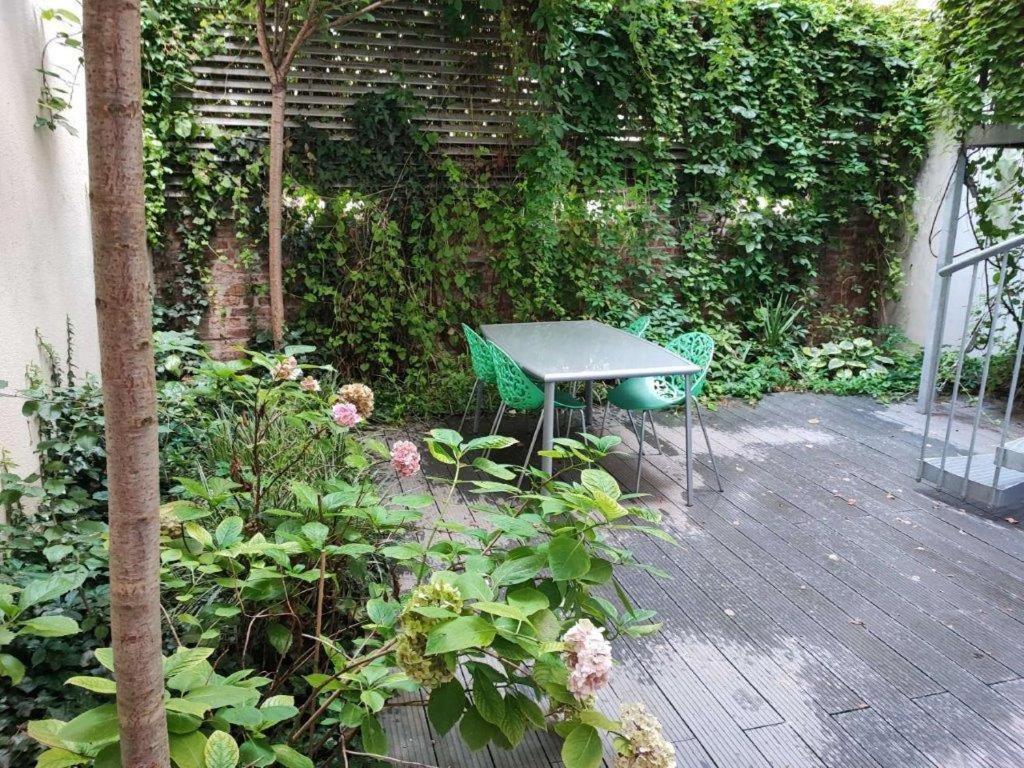 Central Vienna Apartment With Unique 40M2 City Garden & Self Check In Kültér fotó